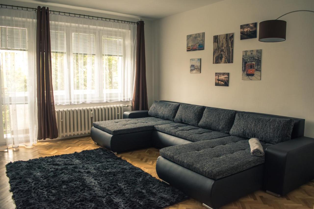 Apartment Jnj Velkomoravska *
